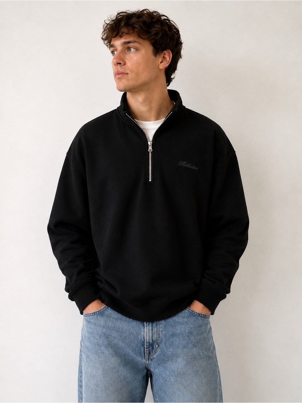 Hollister Black Boxy Fit Quarter Zip Pullover Sweatshirt Size Small
